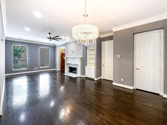 Building Photo - 6831 Staffordshire Blvd