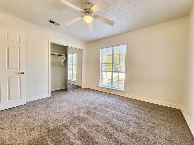 Building Photo - Beautiful 3 BR / 2 BA Home in Round Rock!