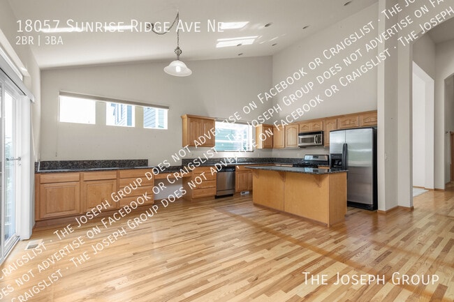 Building Photo - 18057 Sunrise Ridge Ave NE