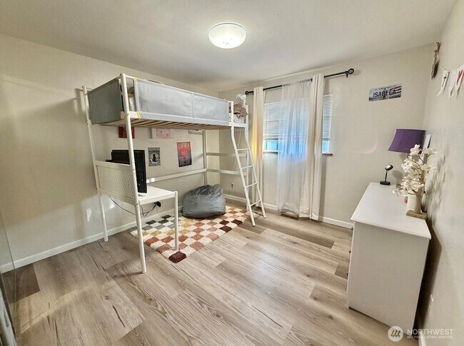 Building Photo - 1149 Sherman Ave