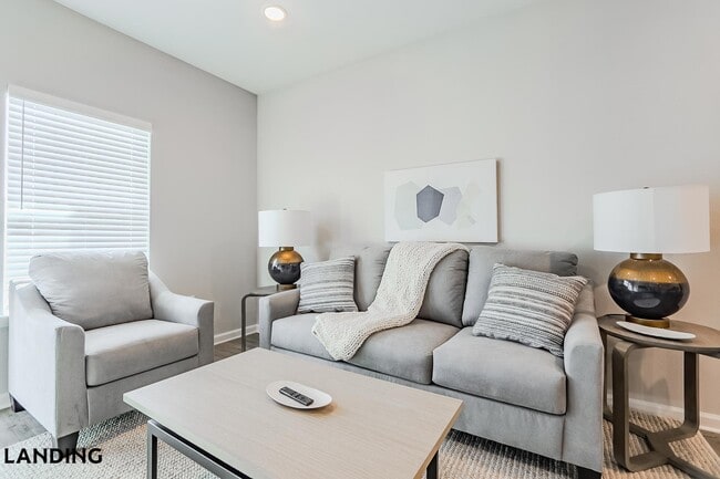 Building Photo - 1650 Harris Hill Rd