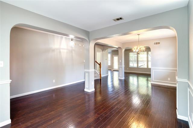 Building Photo - 9961 Delamere Dr