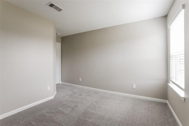 Building Photo - 25229 Dickens Dr