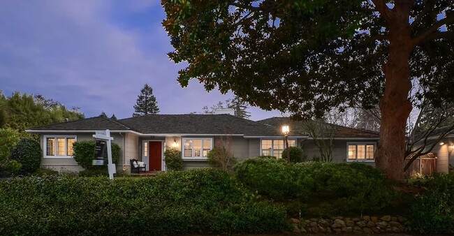 Building Photo - 325 Arden Rd