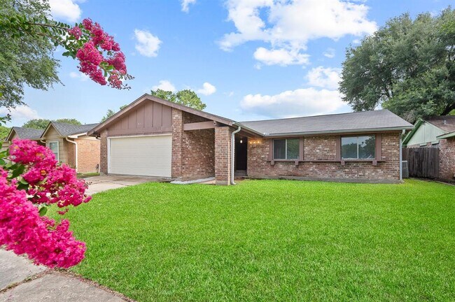 Primary Photo - 13910 New Village Ln