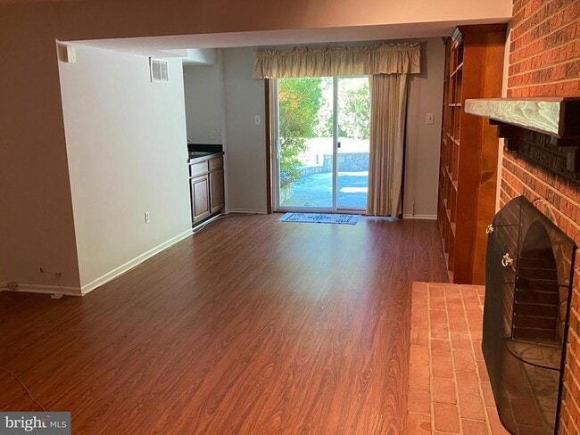 Building Photo - 6502 Sunny Hill Ct