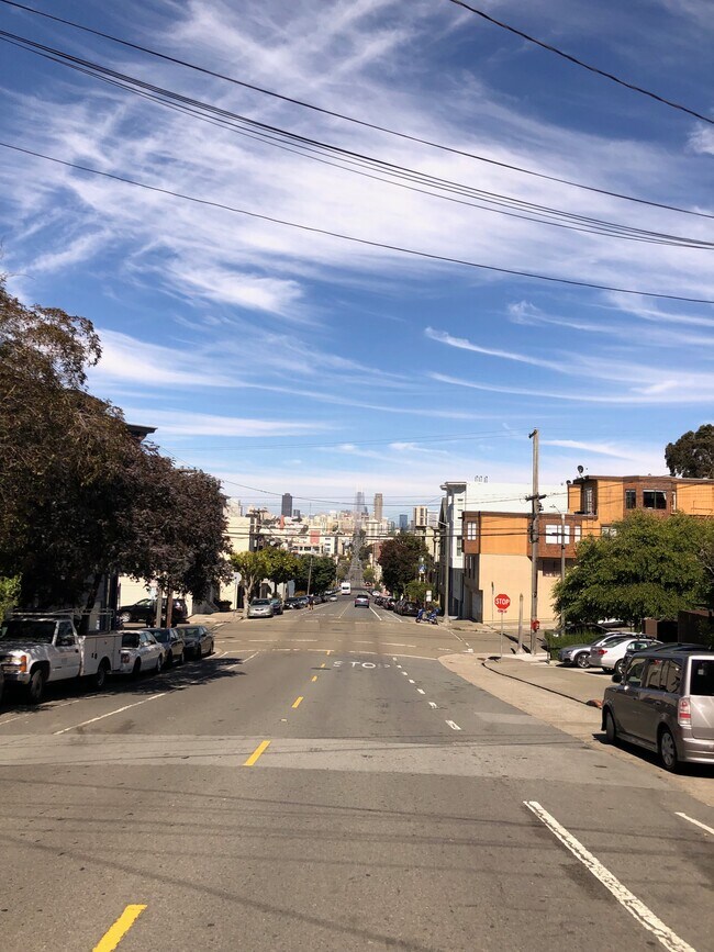 Building Photo - 2632 Post St