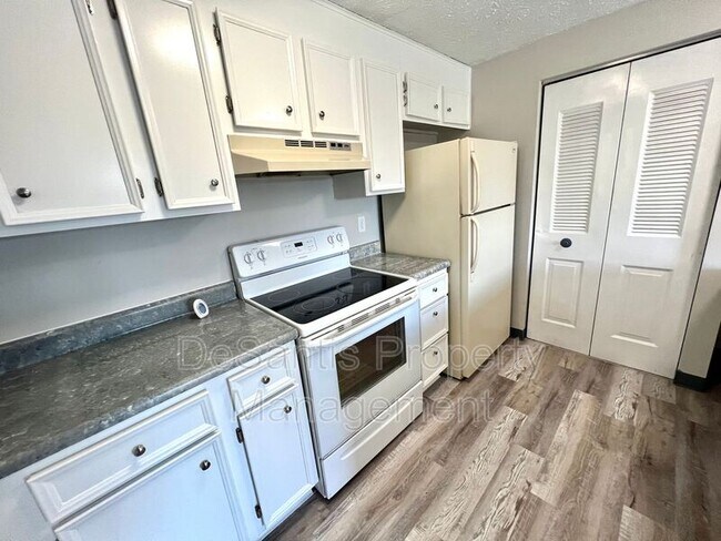 Building Photo - 8109 Revere Pl