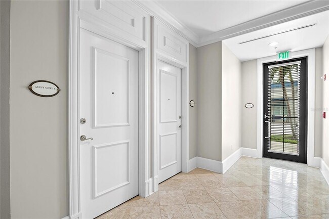Building Photo - 750 N Tamiami Trl