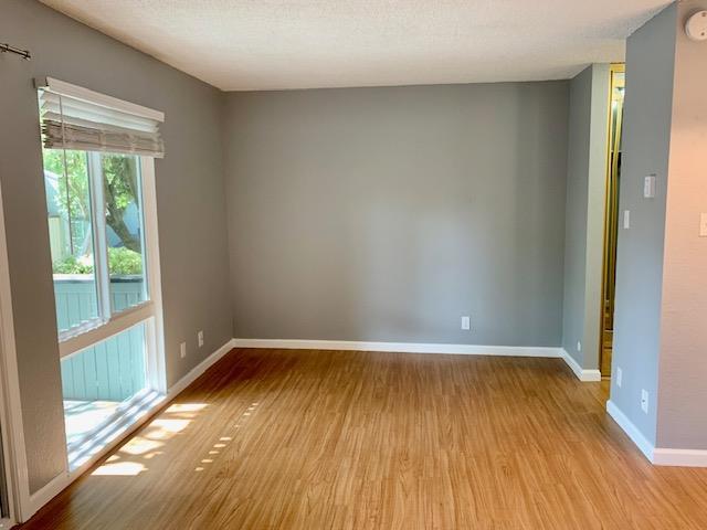 Building Photo - 143 Piccadilly Pl