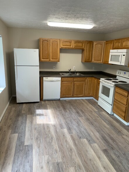 Primary Photo - 133 N Jefferson Ave