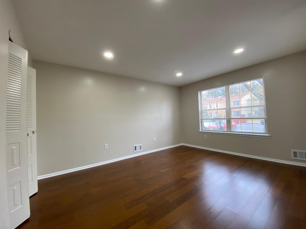 Building Photo - 94 Quince Ct