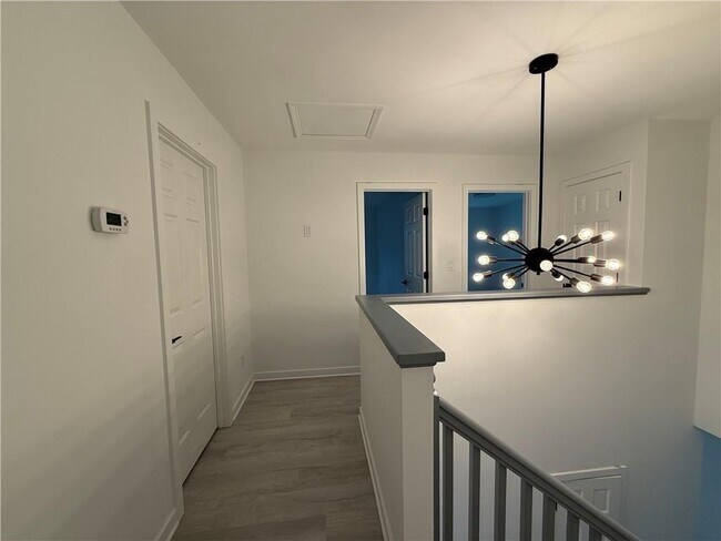 Building Photo - 3663 Heatherwood Dr NE