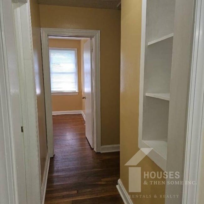 Building Photo - 322 Welcome Ave
