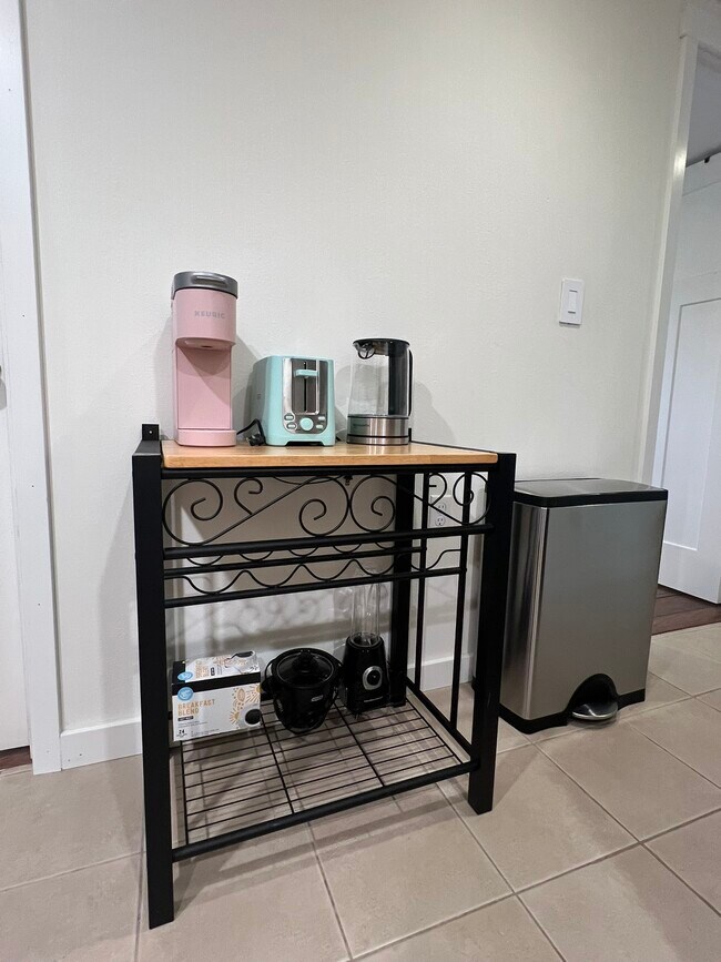 Building Photo - 118 153rd Pl SE