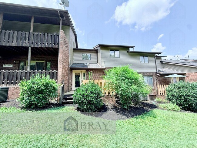 Building Photo - 411 Parkridge Dr