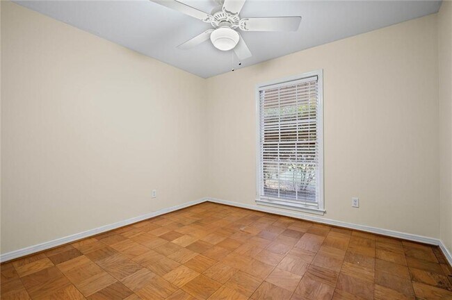 Building Photo - 5510 Gaillard Dr