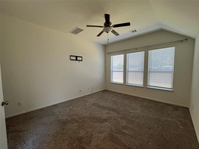 Building Photo - 212 Baralo St