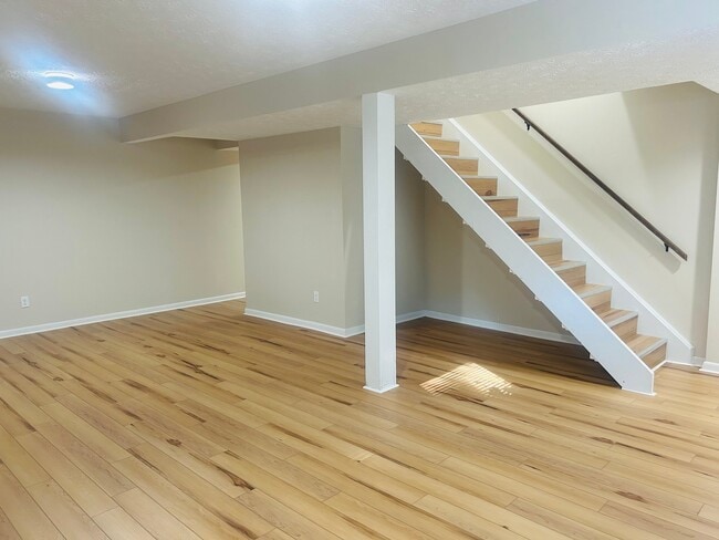 Building Photo - 6 Talbot Dr