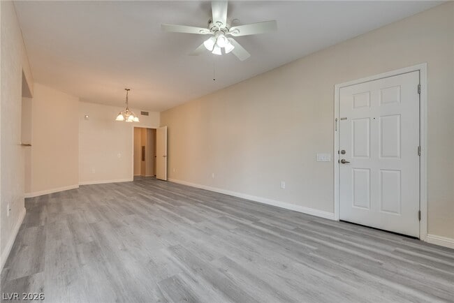 Building Photo - 6868 Sky Pointe Dr