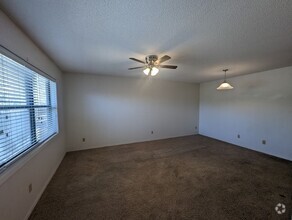 Building Photo - 1 Bedroom/1 Bathroom Apartment in Batesville