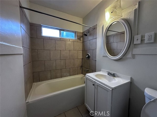 Building Photo - 1807 W 35th St