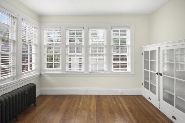 Building Photo - 1265 West Blvd