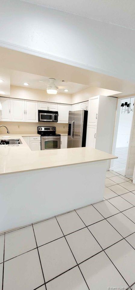 Building Photo - 6991 NW 20th Ct
