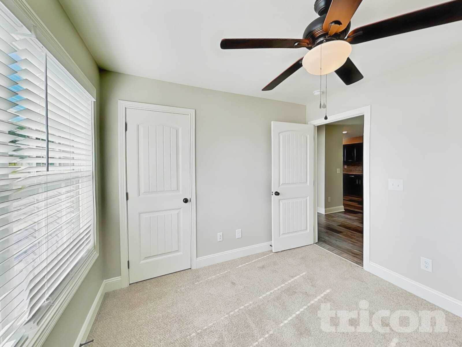 Building Photo - 492 Woodtrace Dr