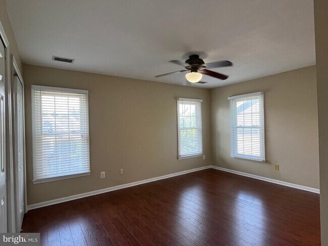 Building Photo - 865 Durant Ct