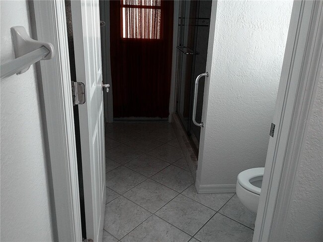 Building Photo - 1335 Rock Dove Ct