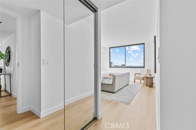 Building Photo - 343 Pioneer Dr