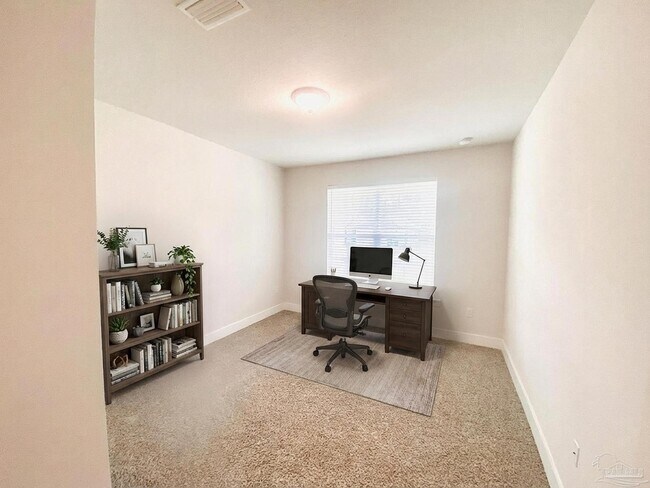 Building Photo - 7012 Whitetail Run Dr