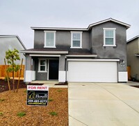 Building Photo - Beautiful 3 Bedroom + Den, 2.5 Bath Home I...