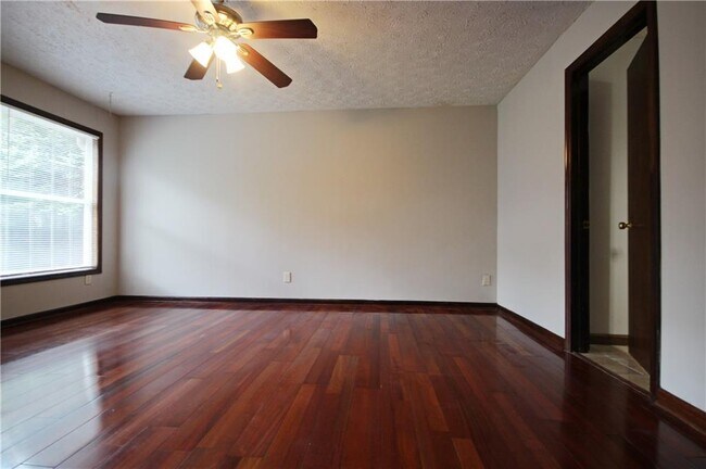 Building Photo - 3310 Chastain Crossing NW