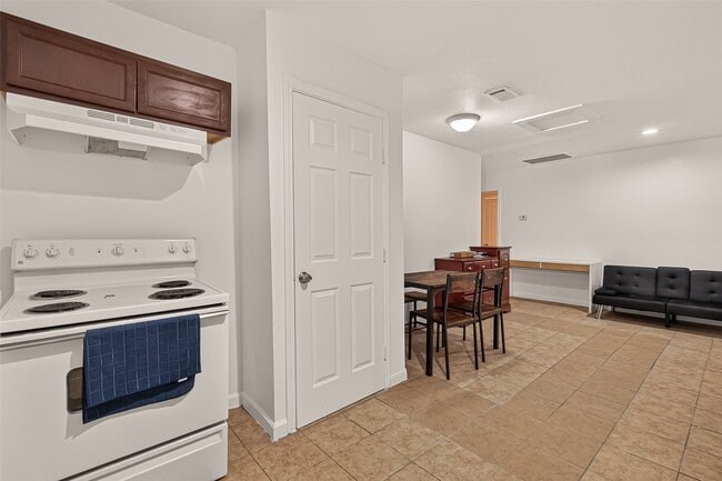 Building Photo - 13703 Segrest Dr