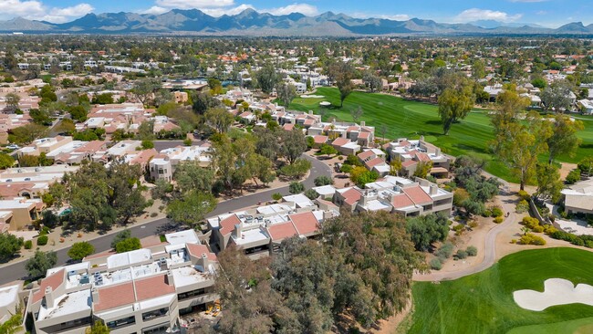 Building Photo - 7760 E Gainey Ranch Rd