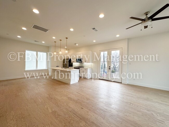 Building Photo - 2610 Kimsey Dr