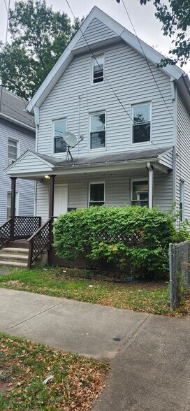 Primary Photo - 511 Winthrop Ave