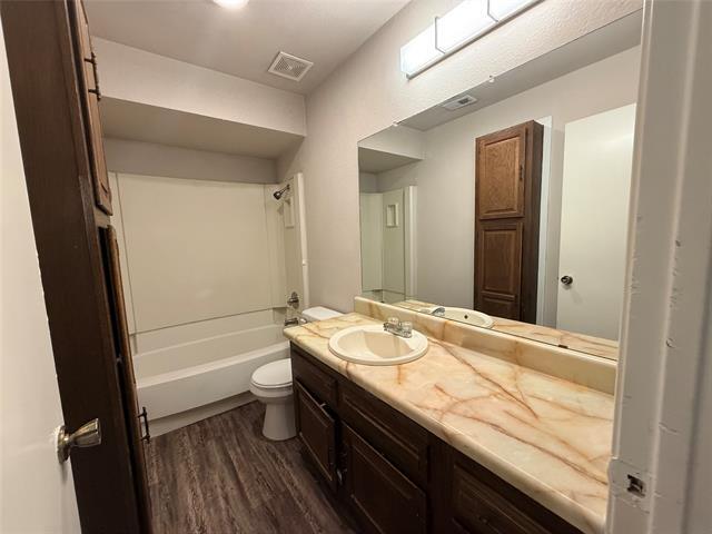 Building Photo - 1413 Blackwell Dr