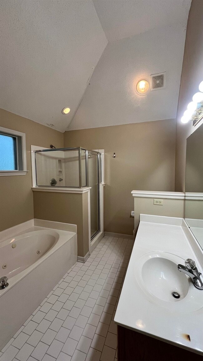 Building Photo - 7276 Amberly Way Dr
