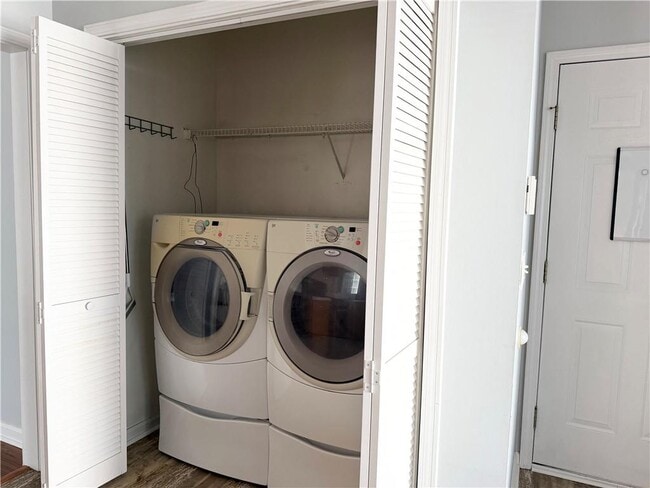 Building Photo - 2830 White Blossom Ln