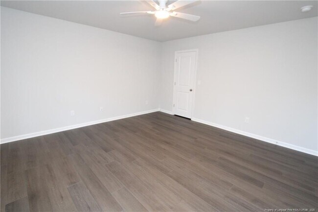 Building Photo - 510 Light Oak Wy