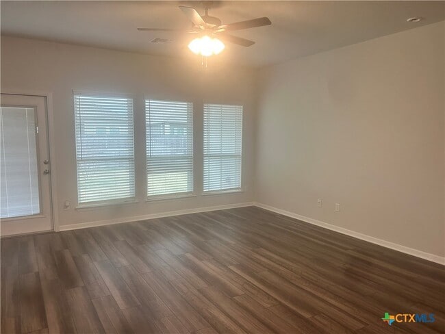 Building Photo - 2624 Wasilla Dr