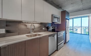 Building Photo - 2113 S Wabash Ave