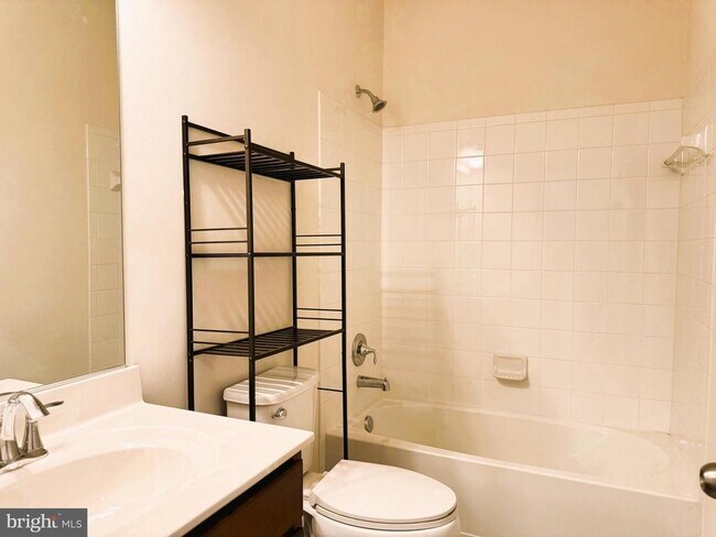 Building Photo - 4074 Elizabeth Reed Wy