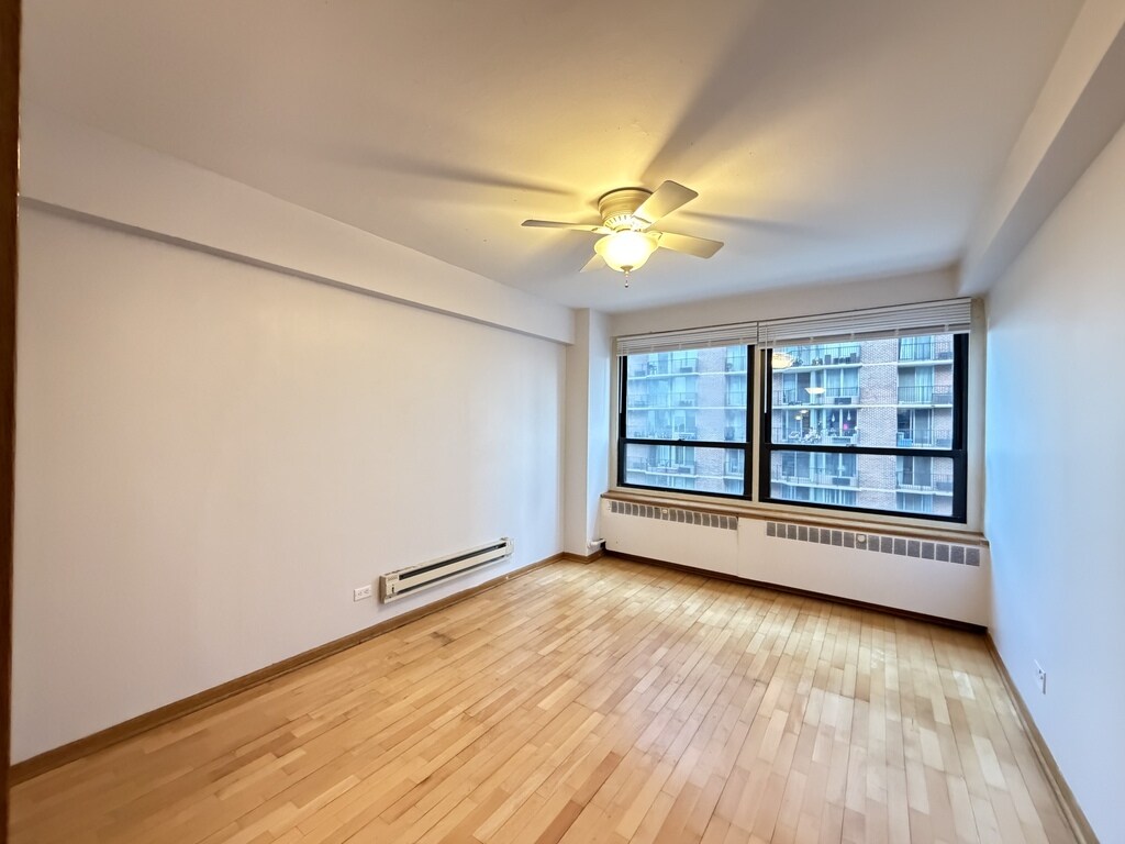 Building Photo - 4180 N Marine Dr