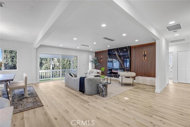 Building Photo - 13021 Killion St