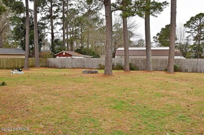 Building Photo - Renovated Brick Ranch Home