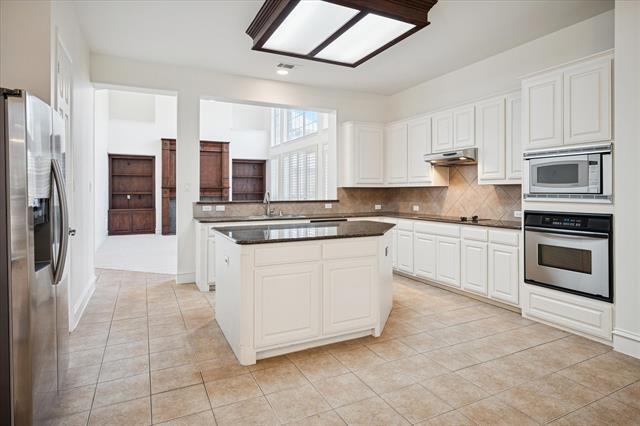 Building Photo - 2329 All Saints Ln